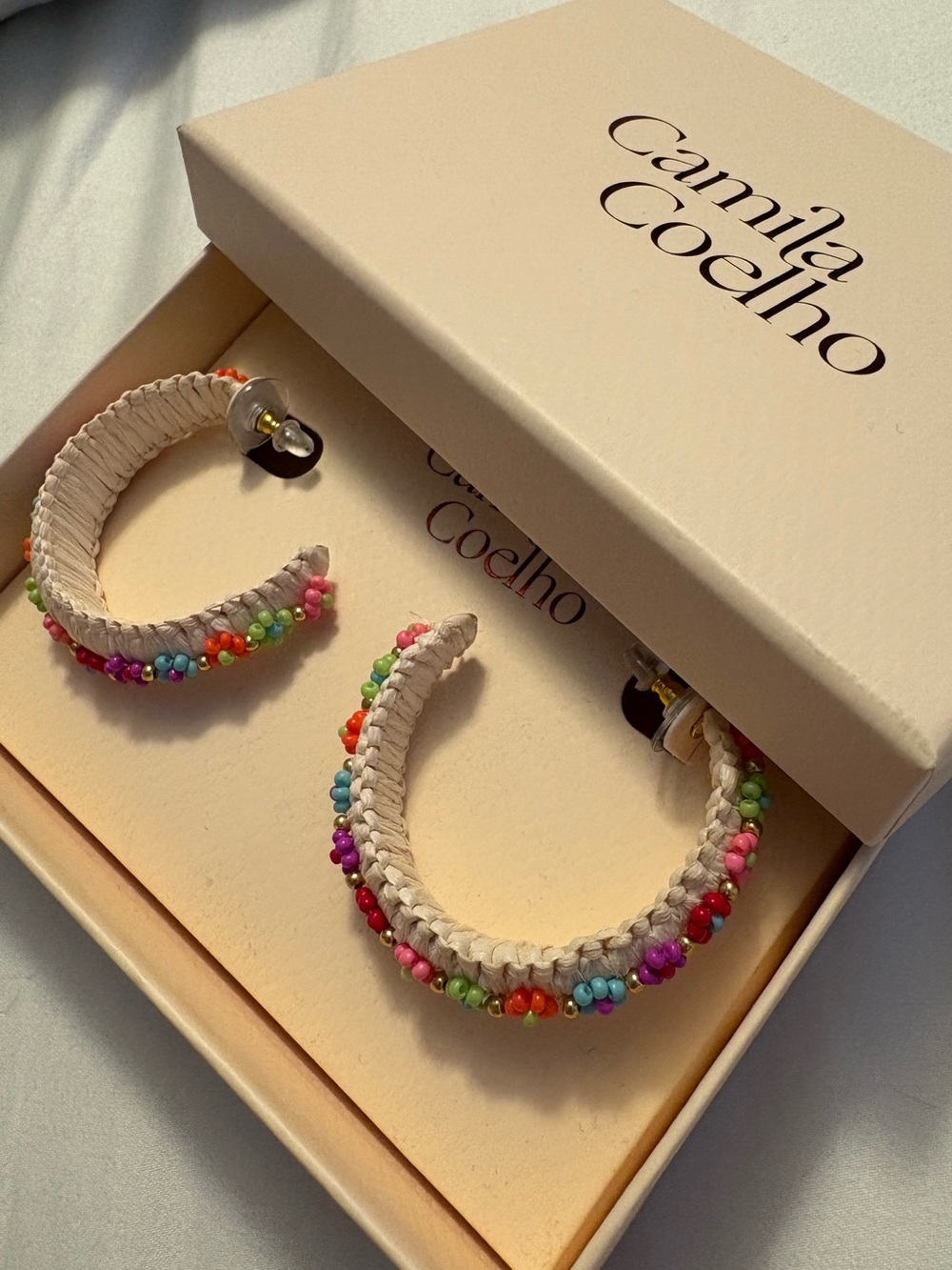Camila Coelho New in Box Vibrant Cream Raffia Multi-Color Beaded Hoop Earrings - Picture 2 of 8